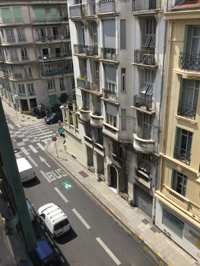 Meubles Iنيس المظهر الخارجي الصورة