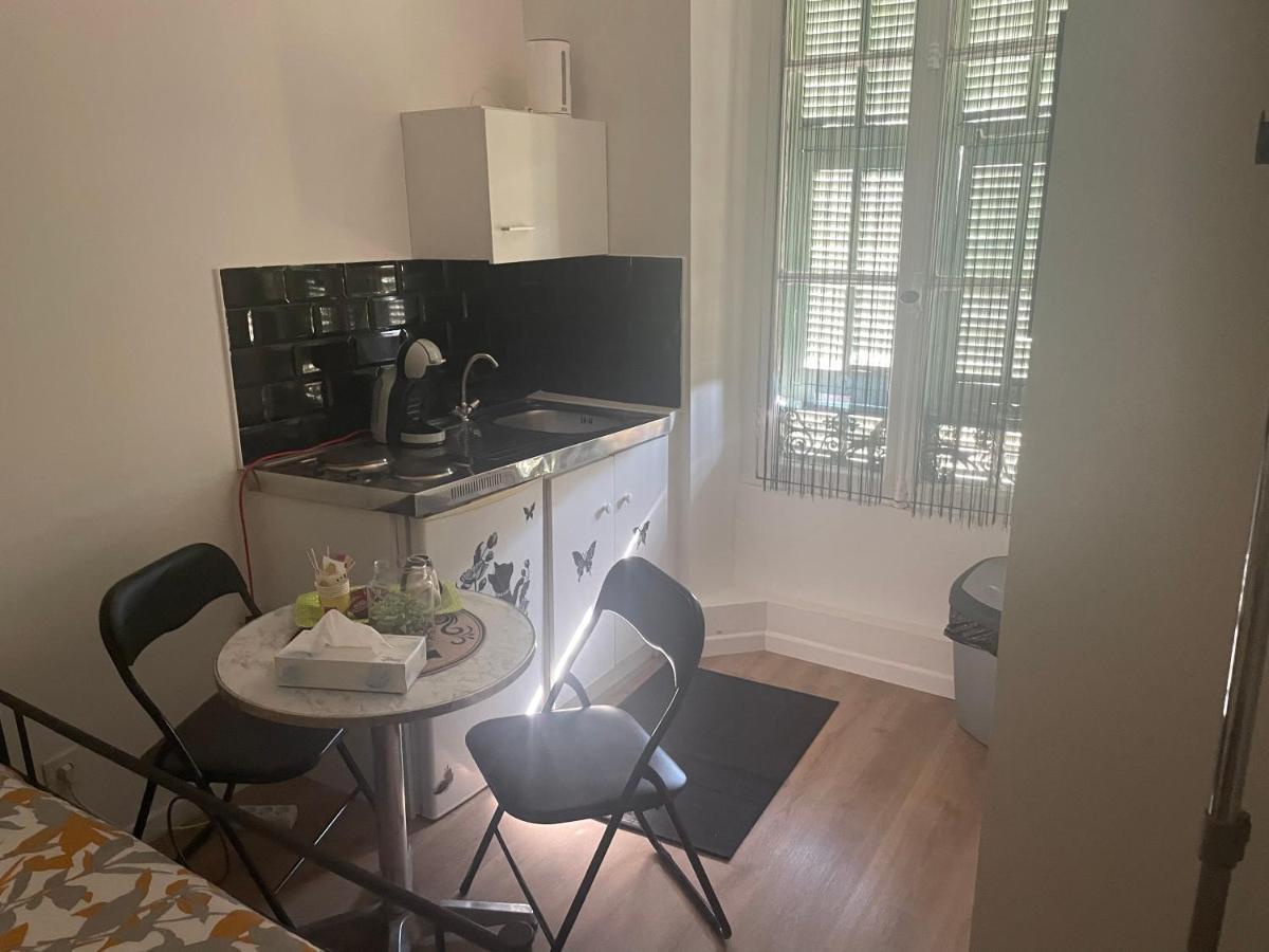 Meubles Iنيس المظهر الخارجي الصورة